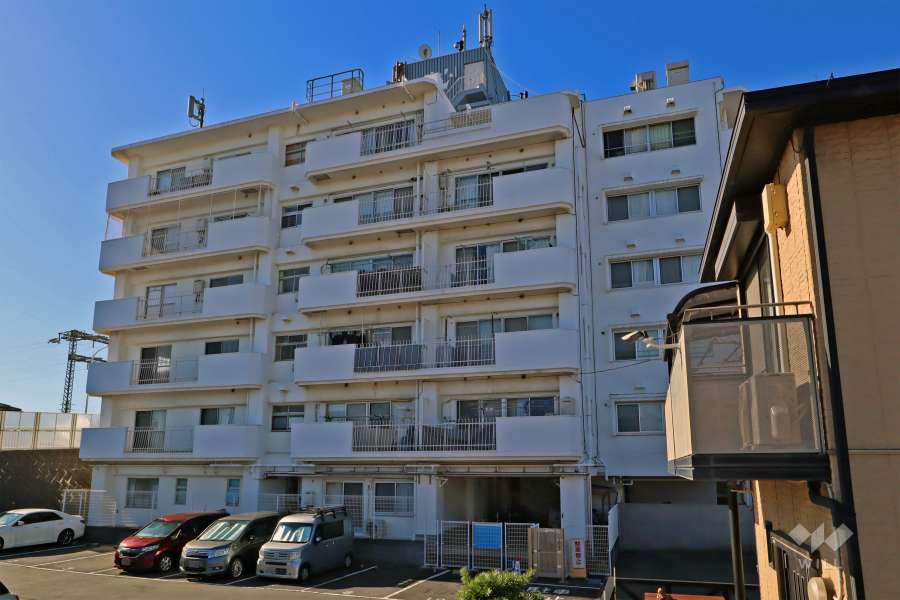 高砂サマリヤマンションの外観(東側から)