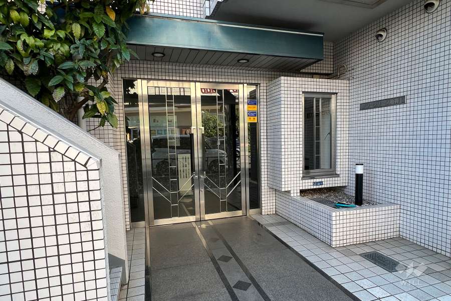 エントランス 