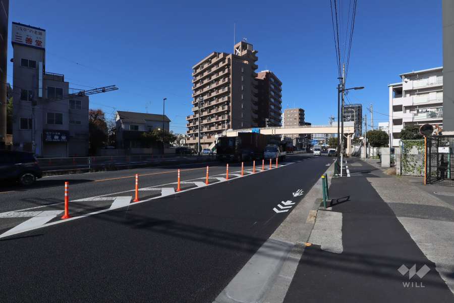 敷地南西側の前面道路