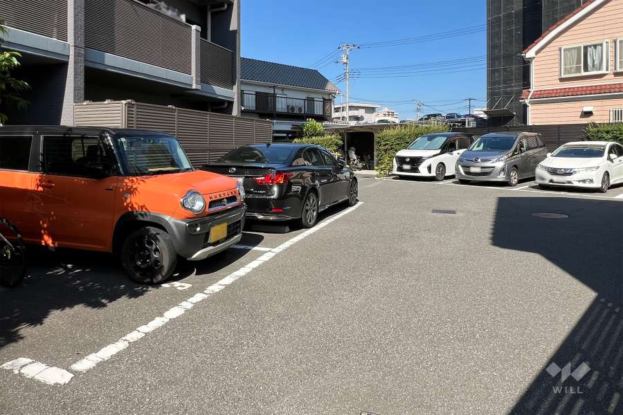敷地内駐車場（屋外平面式）