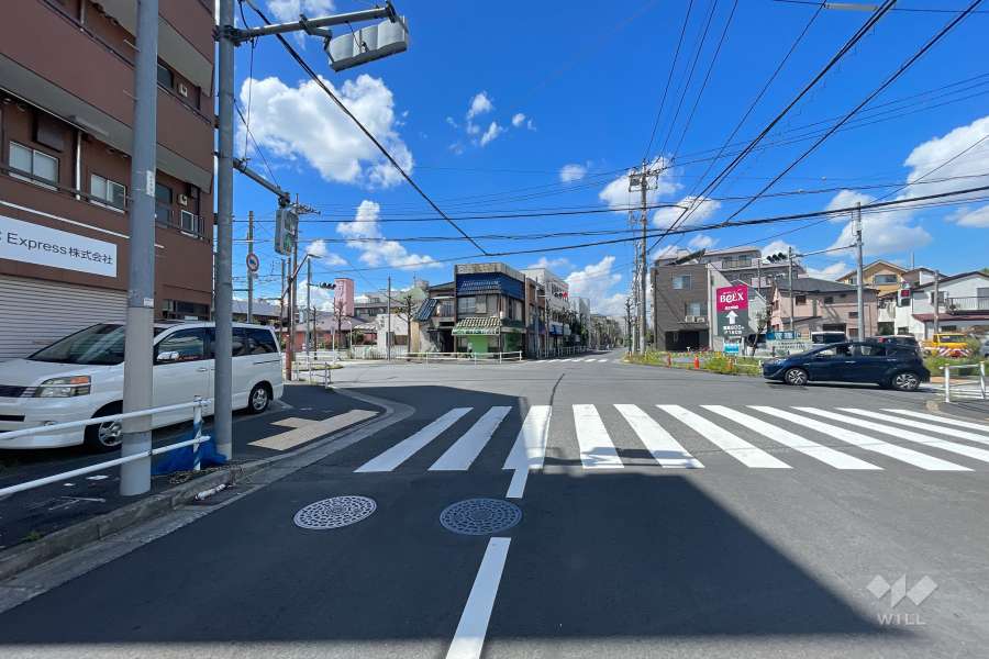 敷地北側の前面道路　