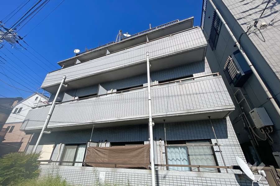 スカイコートお花茶屋の外観（南西側から）