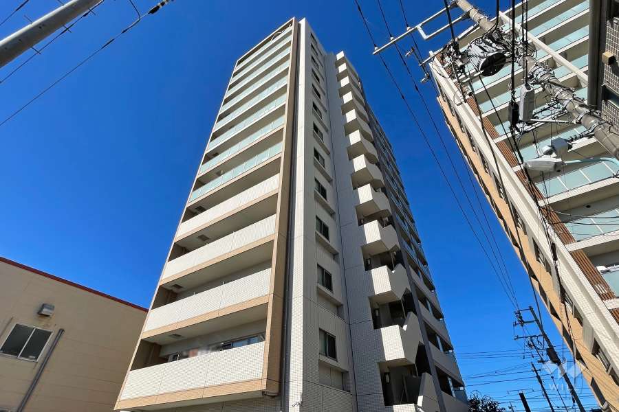 ルピアコート新小岩フレールの外観（南東側から）