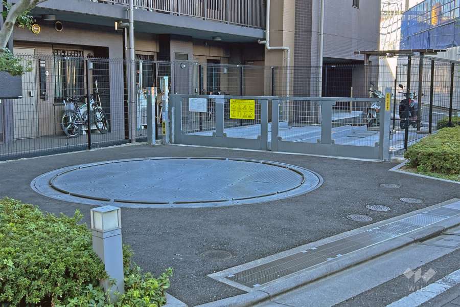 敷地内駐車場（屋外機械式）