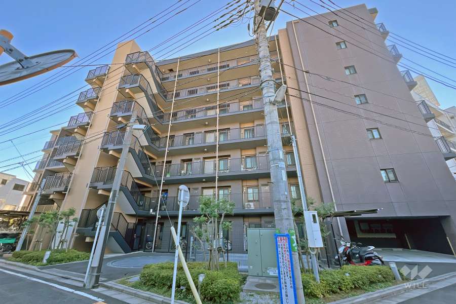 アンビシャス堀切菖蒲園の外観（北側から）