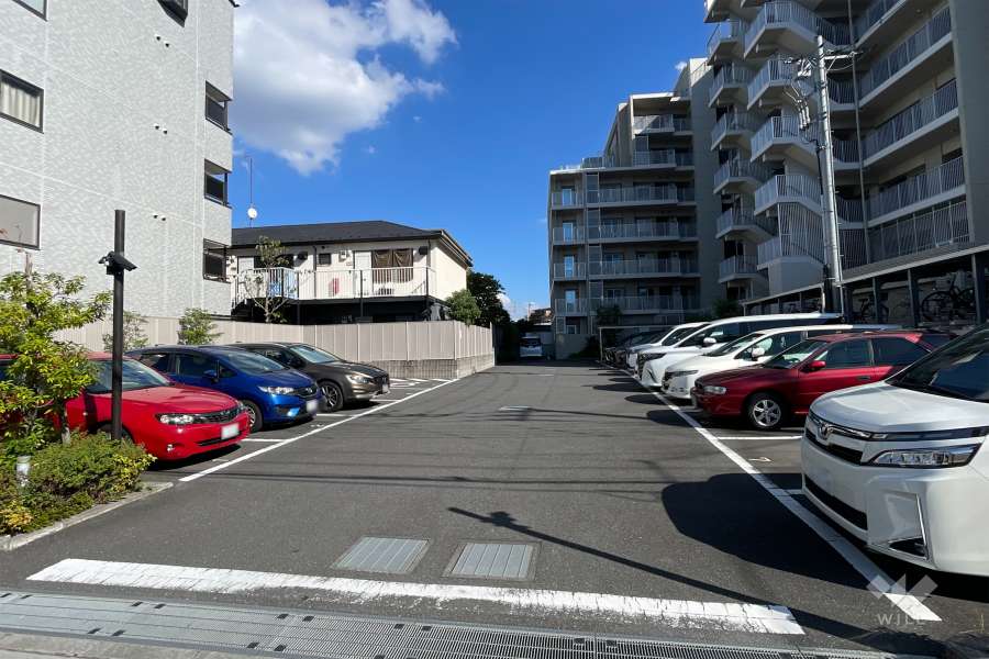 駐車場出入口