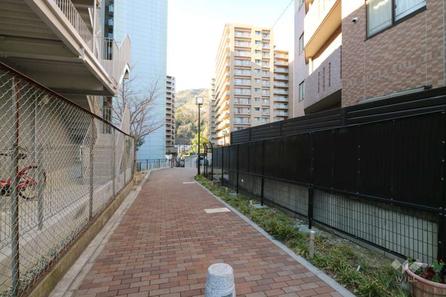 敷地南東側の通路