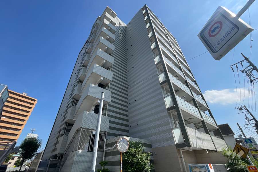 アゼスト四つ木の外観（南西側から）