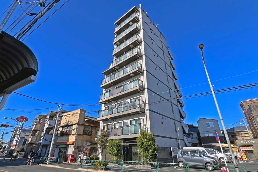 リライア東京イーストレジデンスの外観（南東側から）
