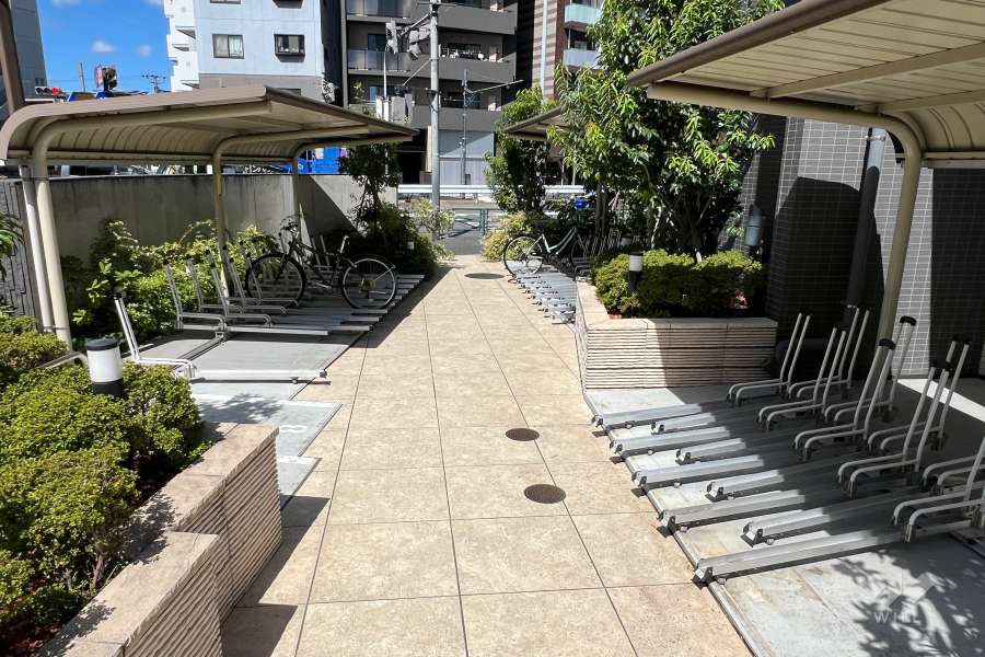 駐輪場（屋根付き）