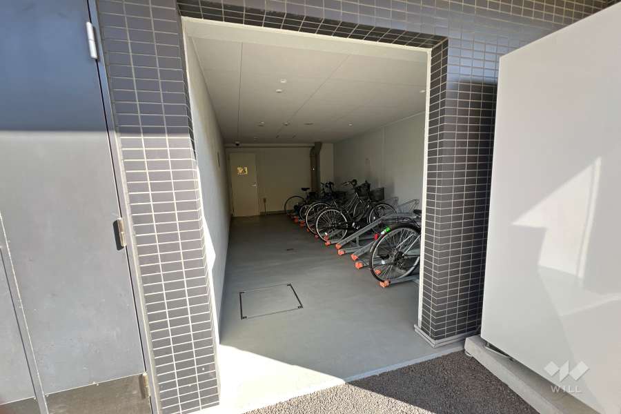 屋内に設けられた駐輪場