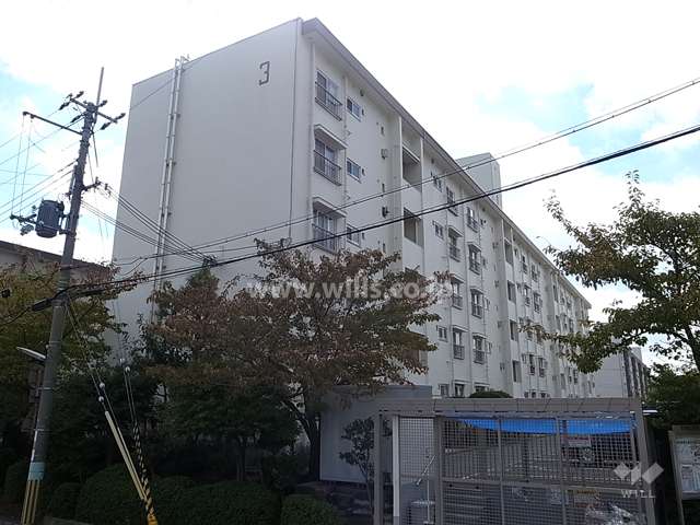 渦ヶ森コーポ3号館の外観（北側から）