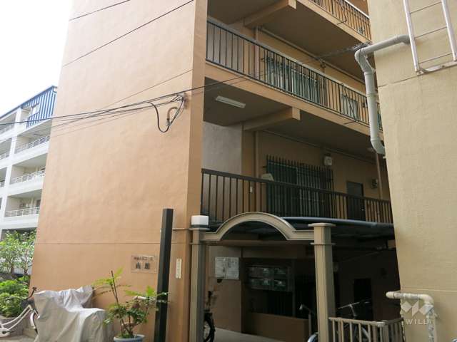 甲南金沢コーポ南館の外観（北東側から）