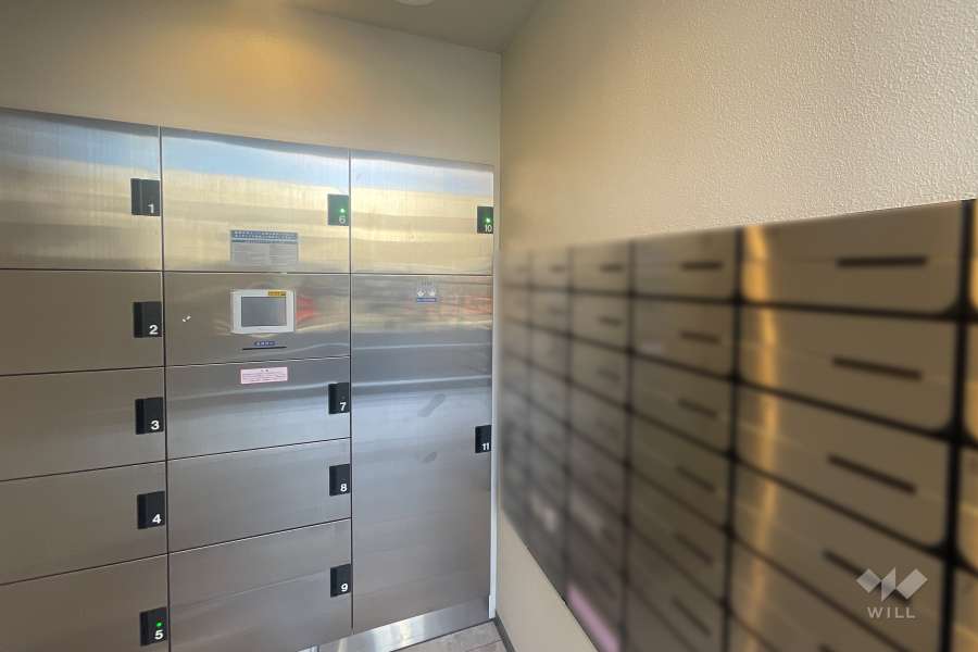 共用ポストと宅配ボックス