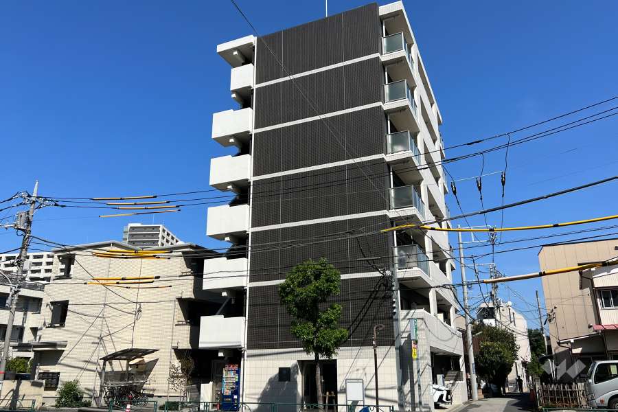 レーヴ東京イーストフェルクルールの外観（南西側から）