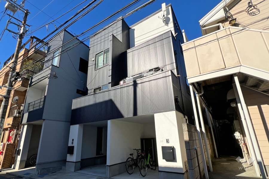 BASE-Condo-目黒本町の外観（南東側から）