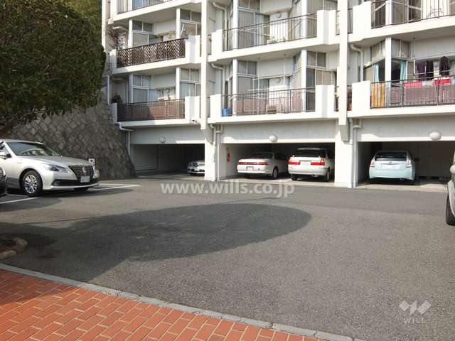 敷地内駐車場（屋内平面式）