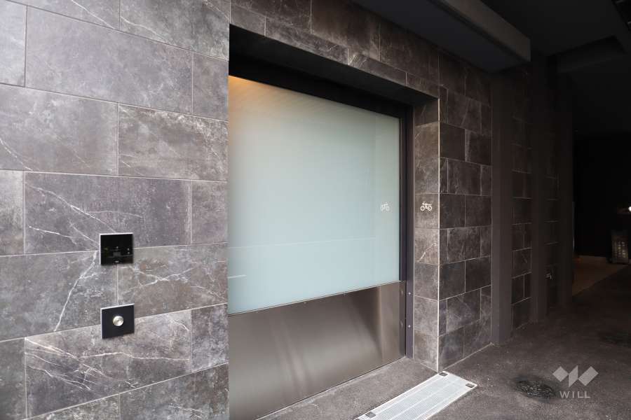 バイク置場の出入口