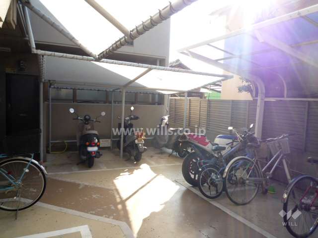 駐輪場、バイク置場