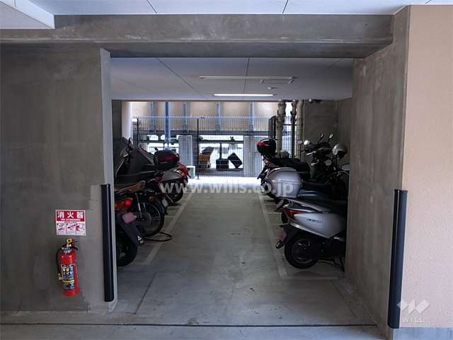 バイク置き場