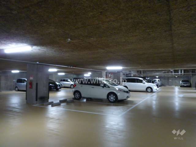 敷地内駐車場（屋内平面式）