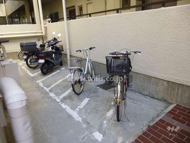 駐輪場、バイク置場