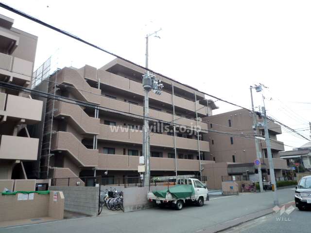 ダイアパレス東灘深江本町の外観（北東側から）