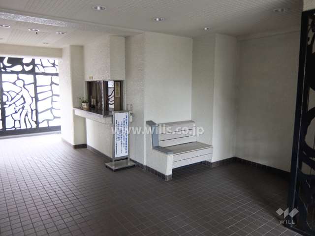 エントランスホール