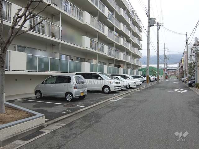 敷地内駐車場（屋外平面式）