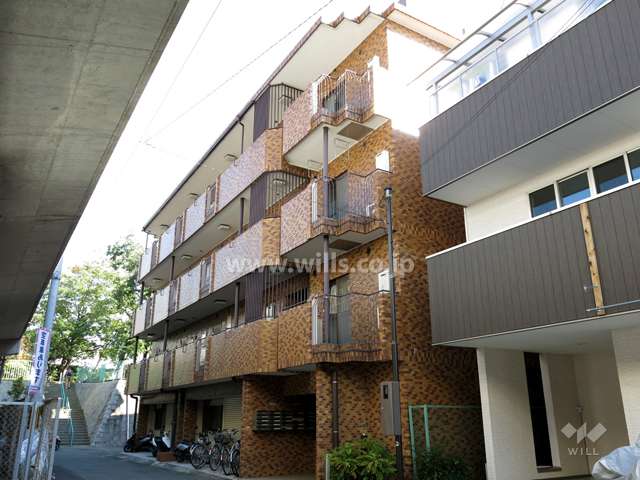 ライオンズマンション石屋川の外観（北西側から）