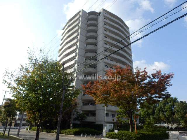 グランフェルティ本山の外観（南東側から）