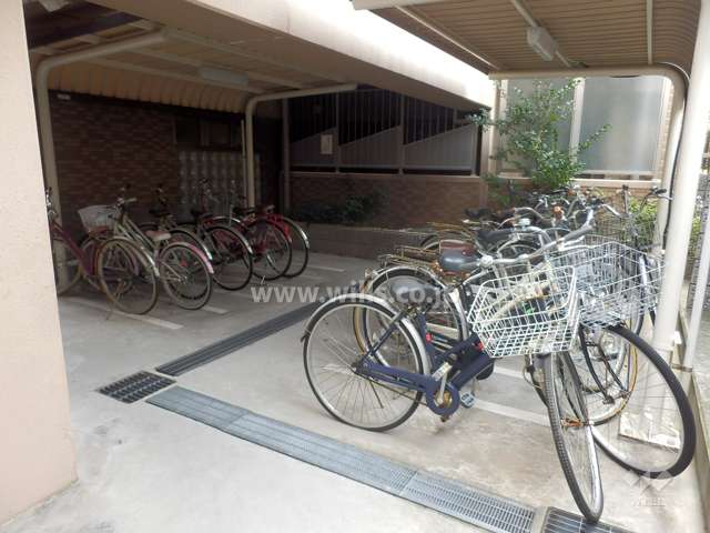 敷地内駐車場（屋内平面式）