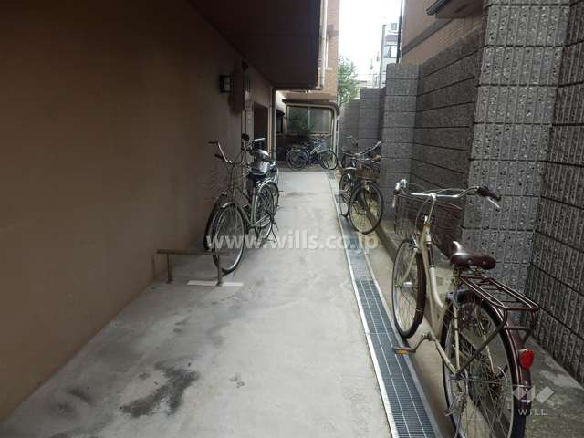駐輪場、バイク置場