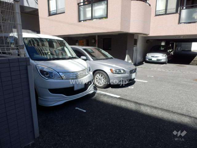 敷地内駐車場（屋外平面式）