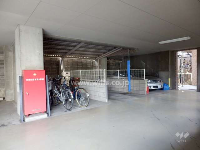 敷地内駐車場（屋内平面式）