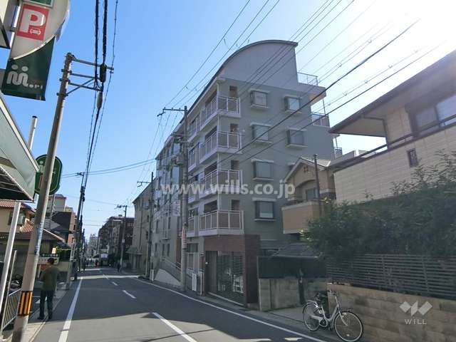 アビタ本山の外観(北東側から)