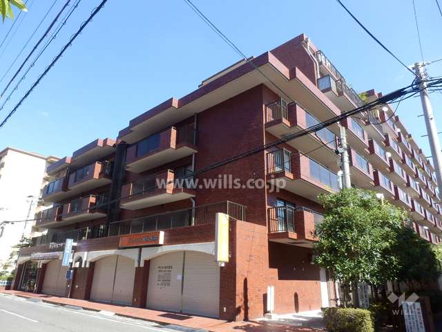 ラフィーネ本山の外観（南西側から）