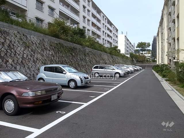 敷地内駐車場（屋外平面式）