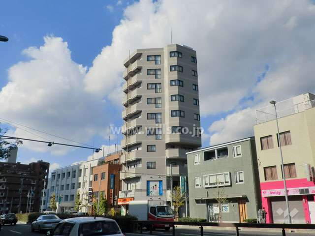 パークノヴァ御影中町の外観（南東側から）