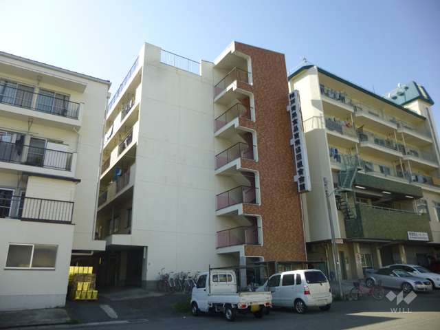 神戸青果食品商業協同組合会館の外観（南東側から）