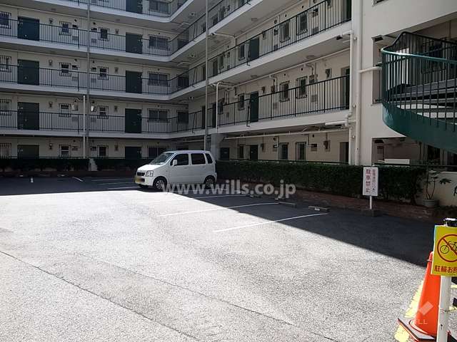 敷地内駐車場（屋外平面式）
