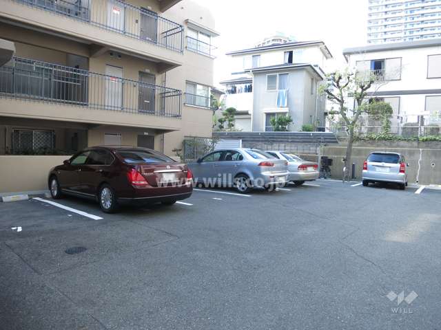 敷地内駐車場（屋外平面式）