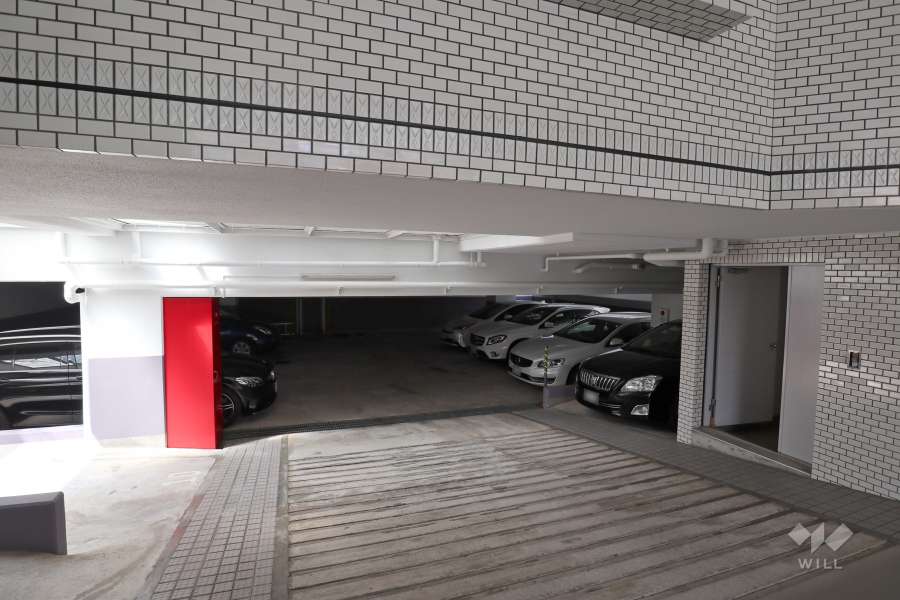 敷地内駐車場（屋内平面式）