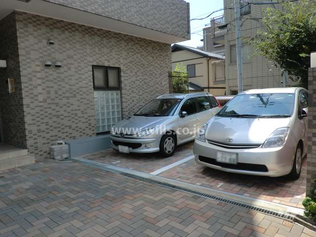敷地内駐車場（屋外平面式）