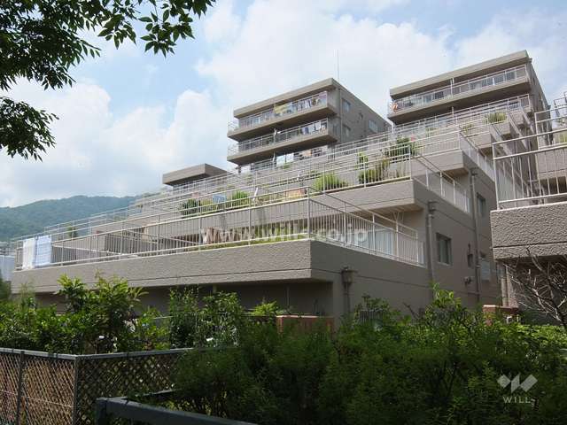 万翠園の外観（南東側から）