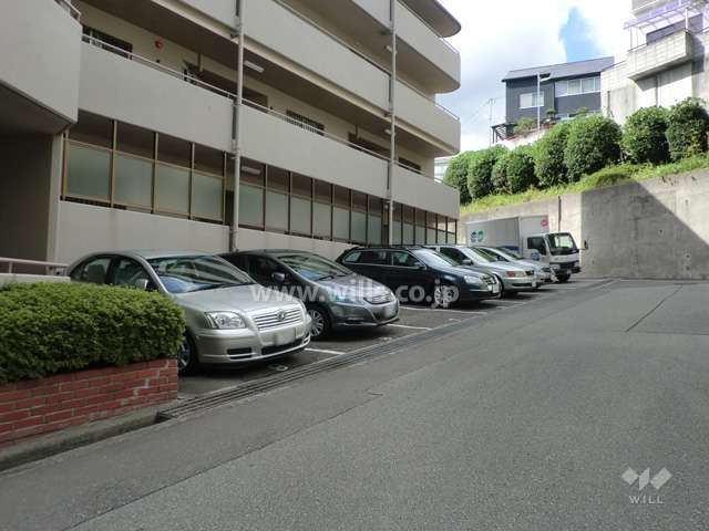 敷地内駐車場（屋外平面式）