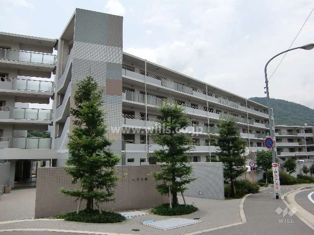 ルネシーズンズガーデン西宮名塩1番館の外観（Ｂ棟：北側より）