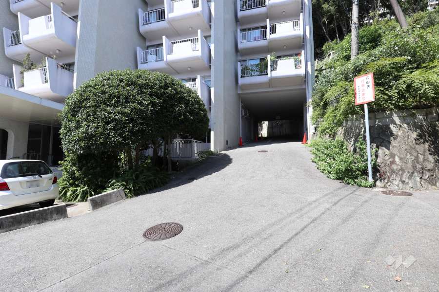駐車場出入口