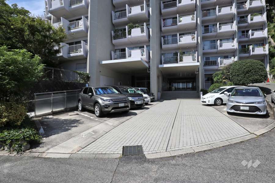 敷地内駐車場（屋外平面式）