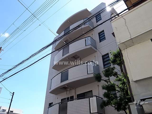 ブリランテ岡本の外観（北西側から）